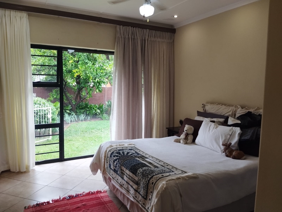 4 Bedroom Property for Sale in Grimbeeck Park North West